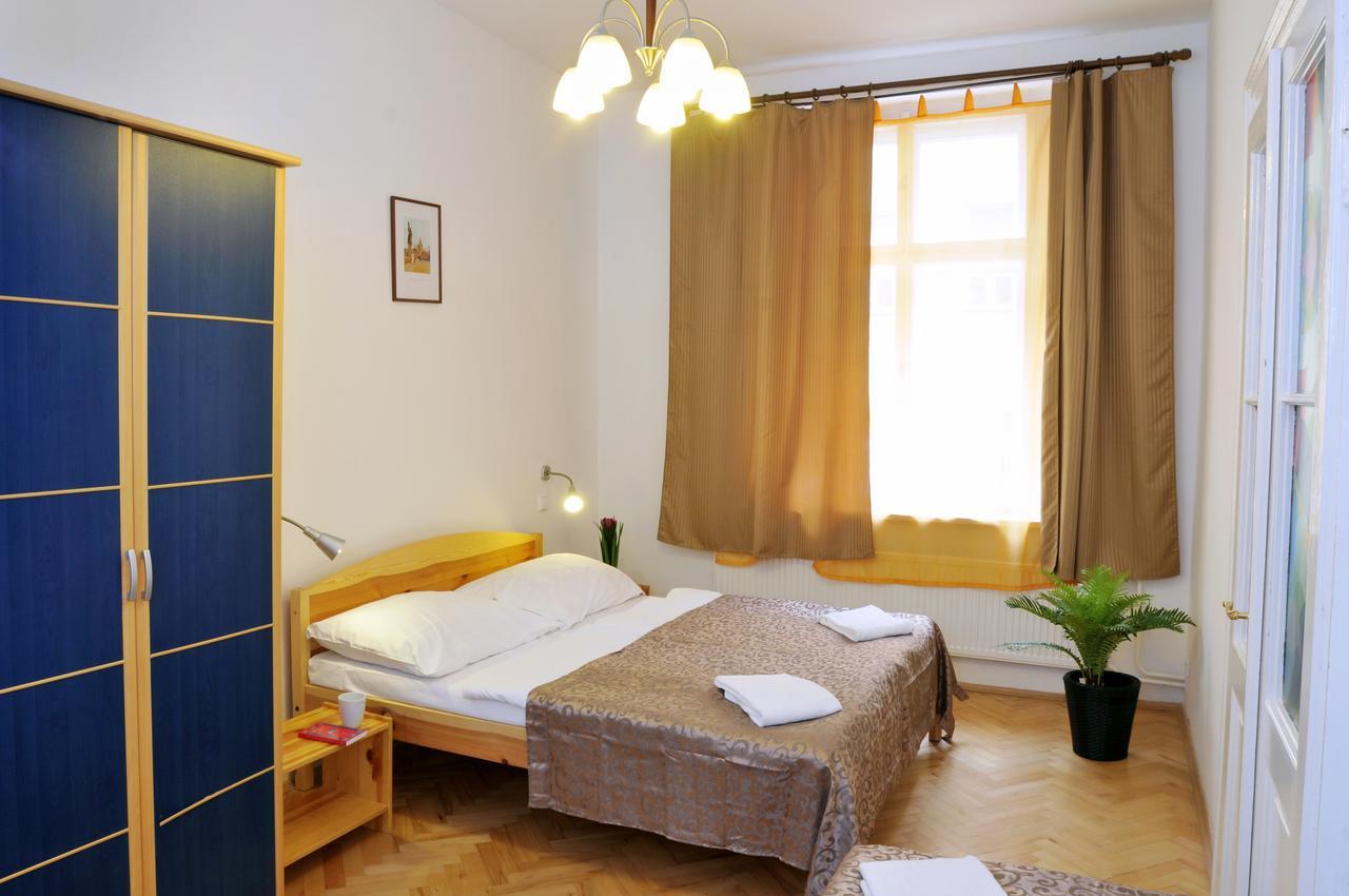 Pension Prague City Esterno foto