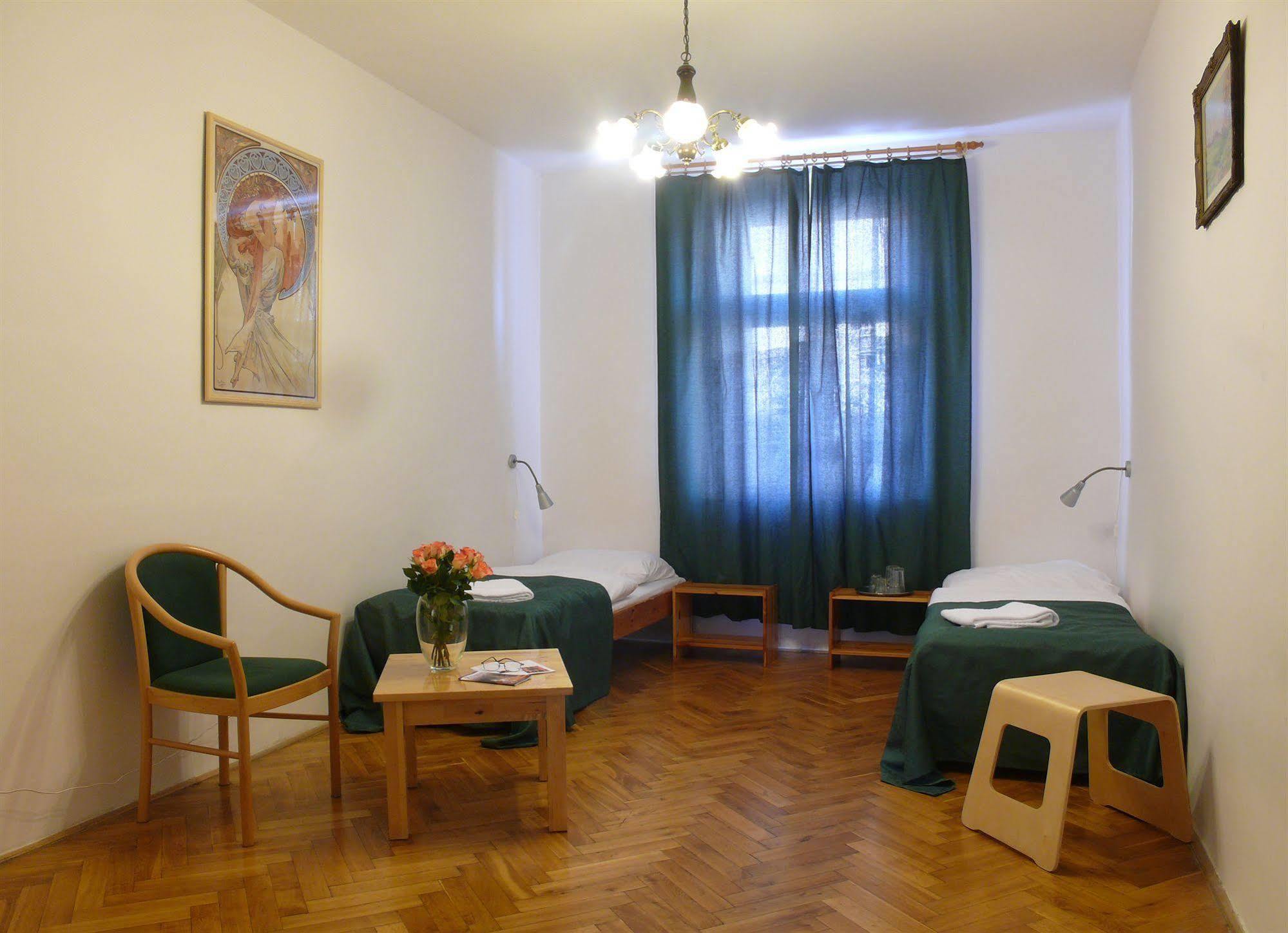 Pension Prague City Esterno foto